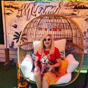 Meet your Posher, Kelly. Welcome Beautiful 🤩Please let me know how I can help.